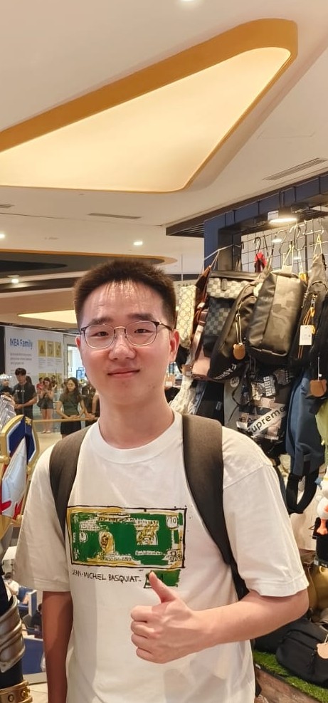 Zekun, associate tutor at The Turing Laboratory